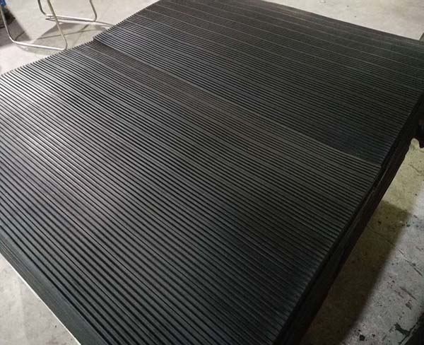 細條紋橡膠板